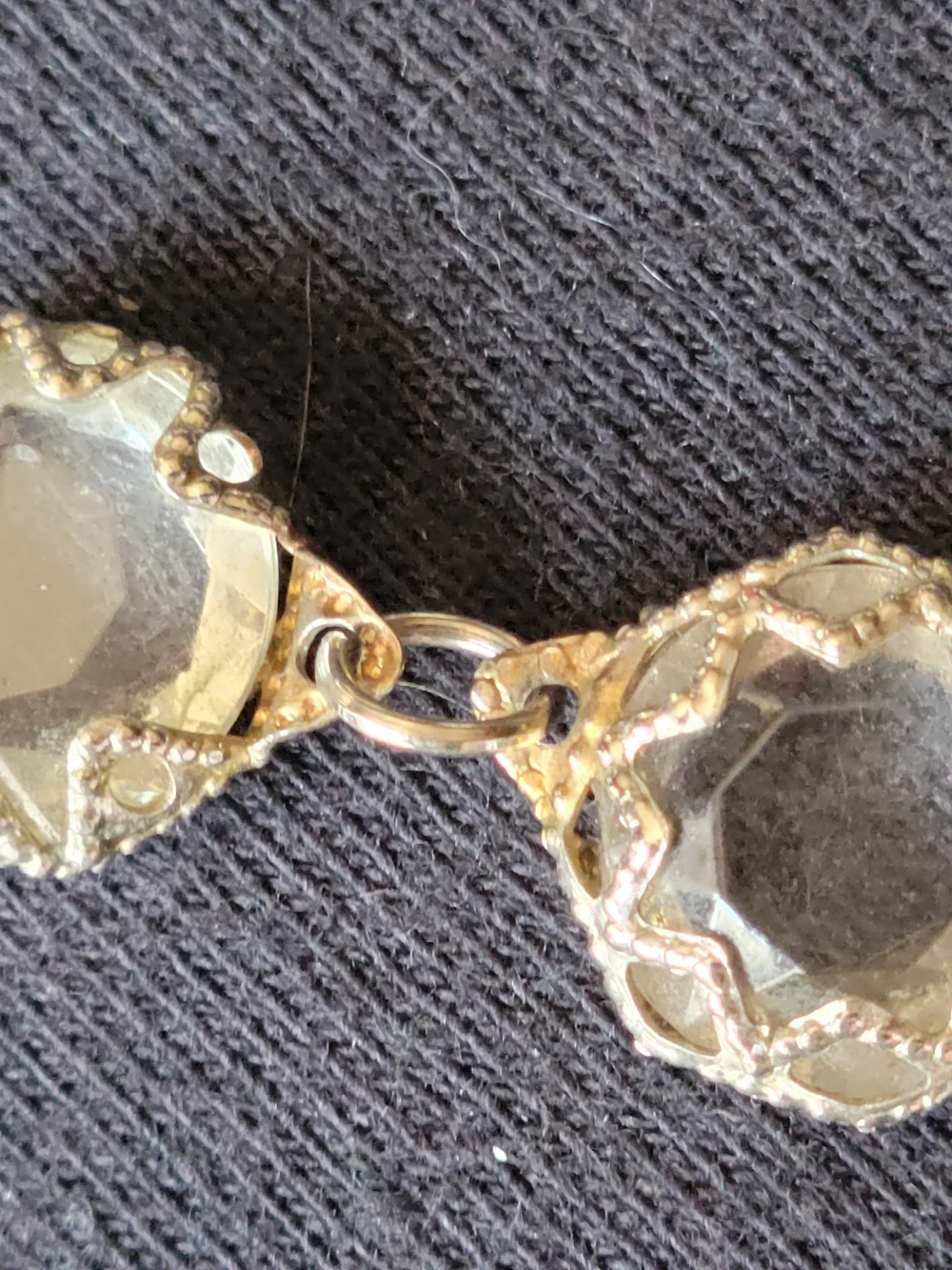 N/A elegant gold
